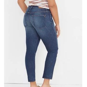 Madewell Slim Straight Jeans in Williamsburg Wash